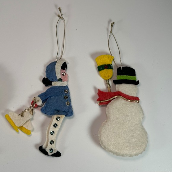 Vintage Felt Christmas Ornaments Set 4 Santa Snowman Ice Skater Wreath Sequins - Picture 7 of 7